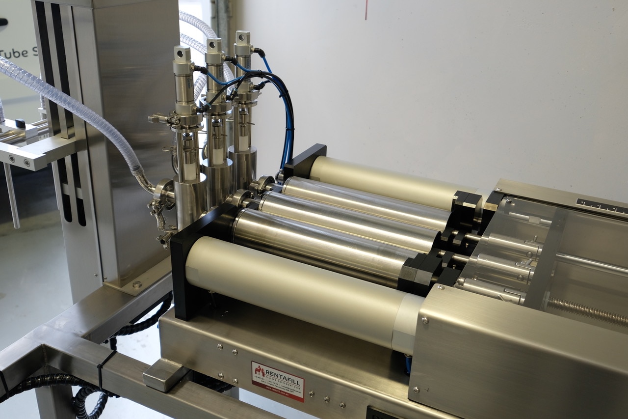 3 Head Filling Line 5ml - 1.25L - Image 9