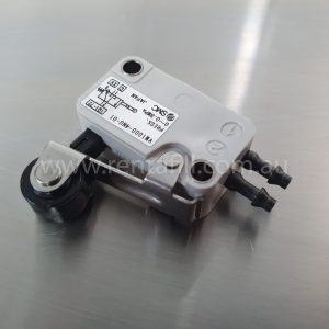 SMC VM1010-4NU-01 Micro Mechanical Valve