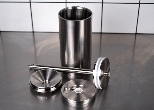 1.3L Cylinder assembly for ICP filling machines