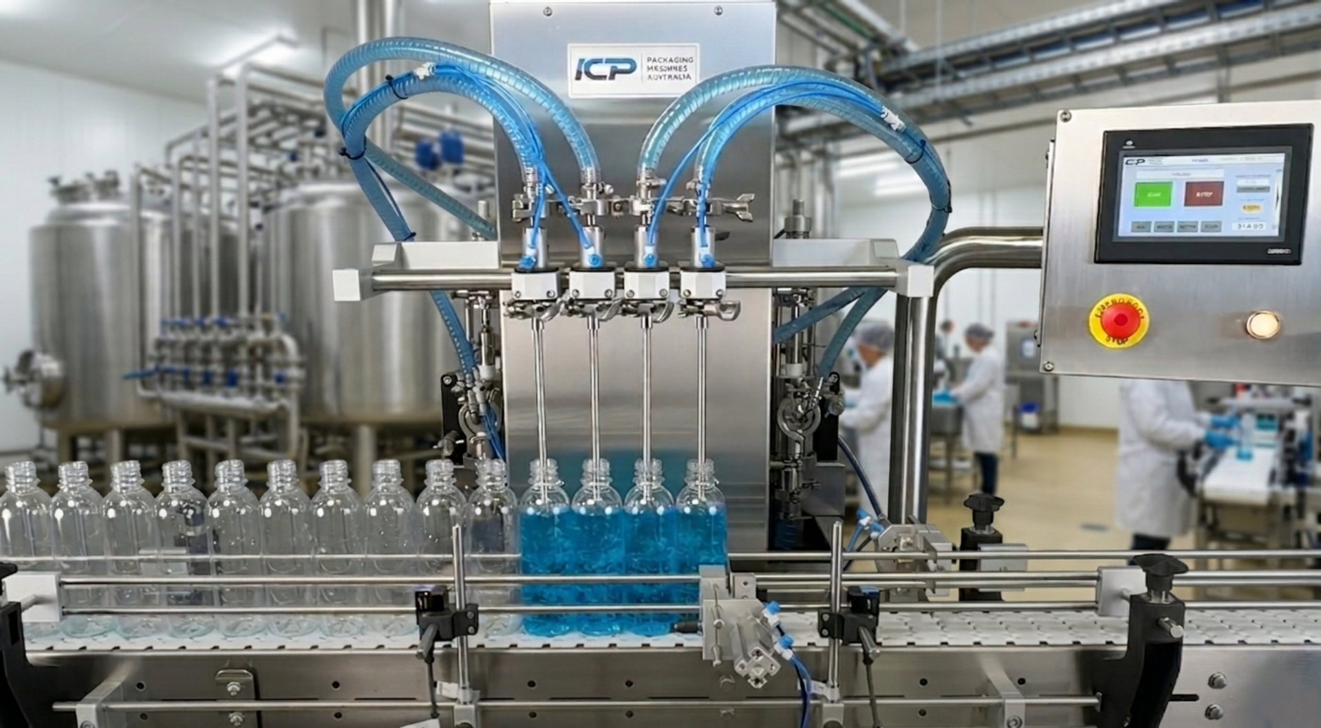 4 head liquid filling machine in production filling window cleaner into plastic containers